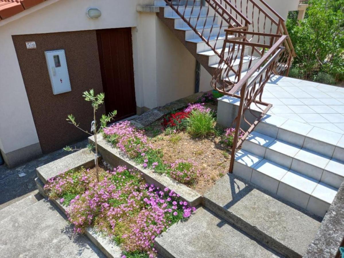 Apartmani Gracijela カルロバッグ エクステリア 写真