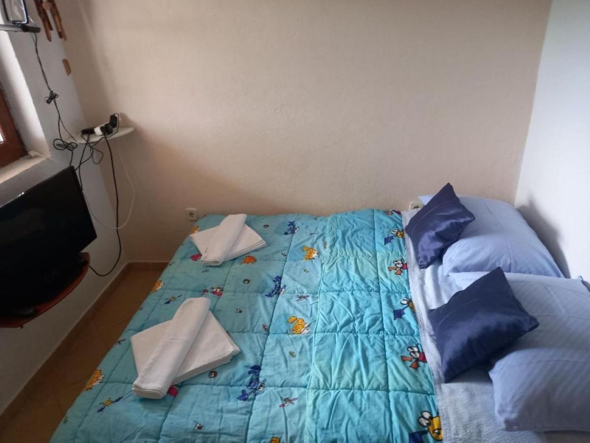 Apartmani Gracijela カルロバッグ エクステリア 写真