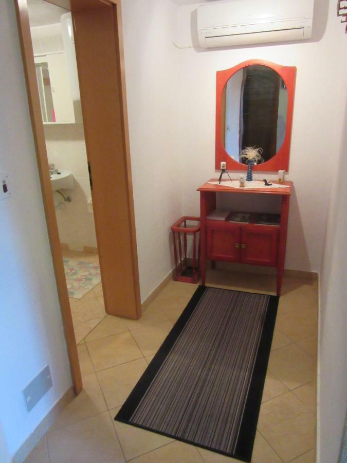 Apartmani Gracijela カルロバッグ エクステリア 写真