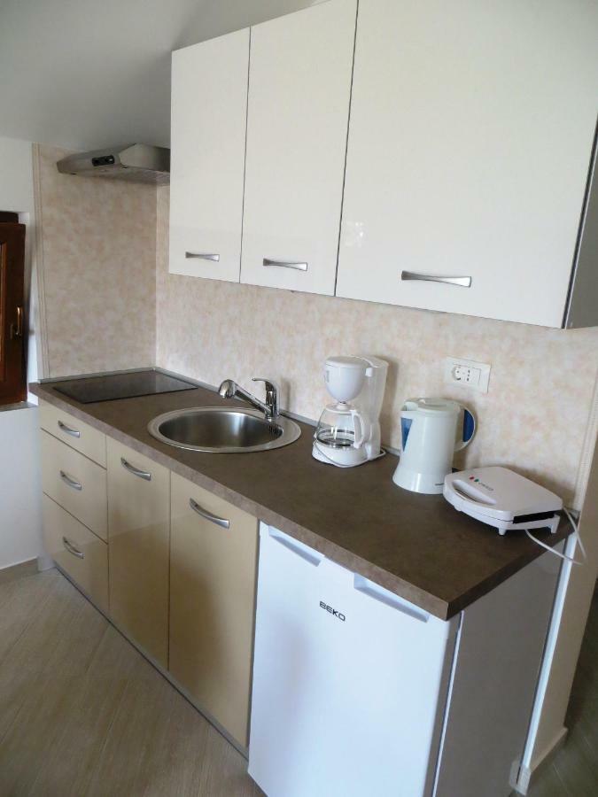 Apartmani Gracijela カルロバッグ エクステリア 写真
